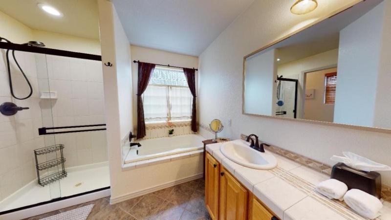 120 Winding Meadow By Vacation Rentals For You Monument Ngoại thất bức ảnh